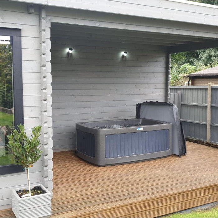 RotoSpa DuoSpa hot tub, lifestyle setting