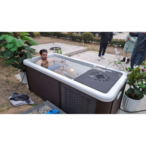 Canadian Spa Company Chill Therapy tub installed outdoors