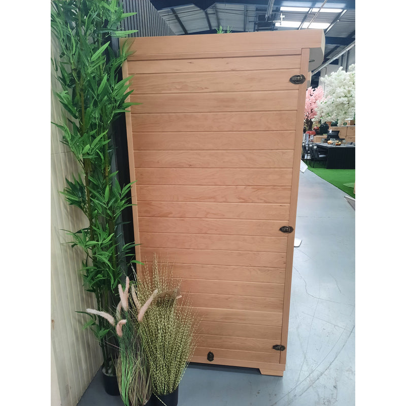 Fonteyn Bella 1 person infrared sauna glass door