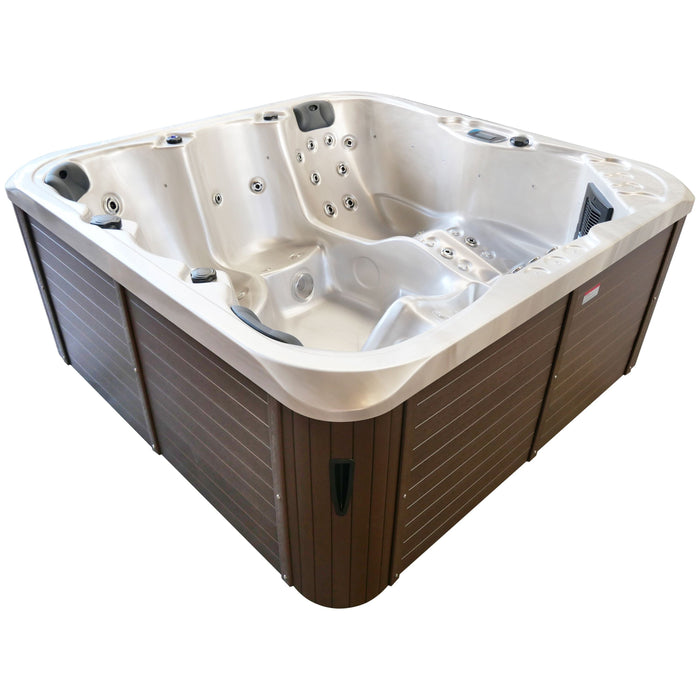 Jaquar Breva hot tub, rear view