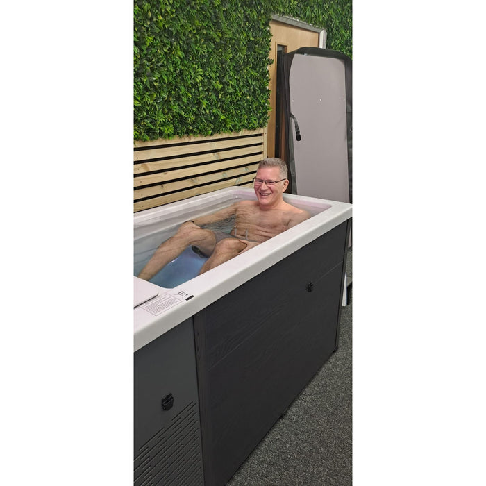 H20 Spa Chillax ice bath with insulated cover