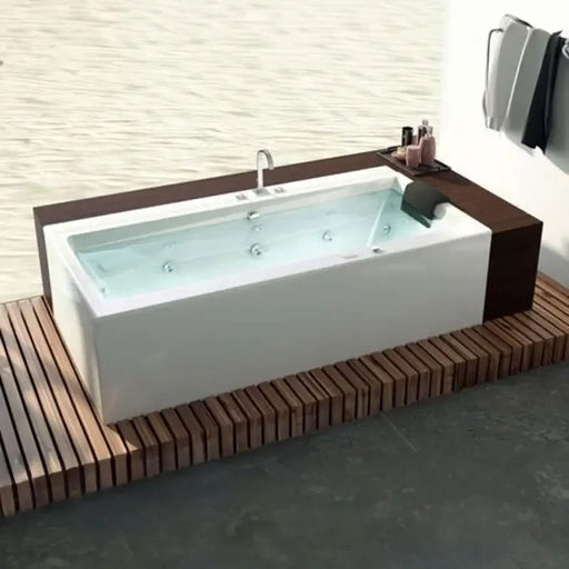 Jaquar kubix whirlpool on decking
