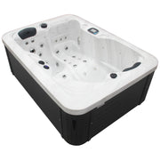 Jaquar Nuovo hot tub with underwater LED lighting