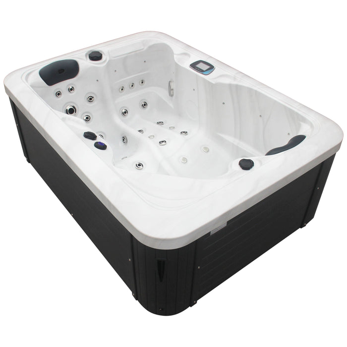 Jaquar Nuovo hot tub with underwater LED lighting