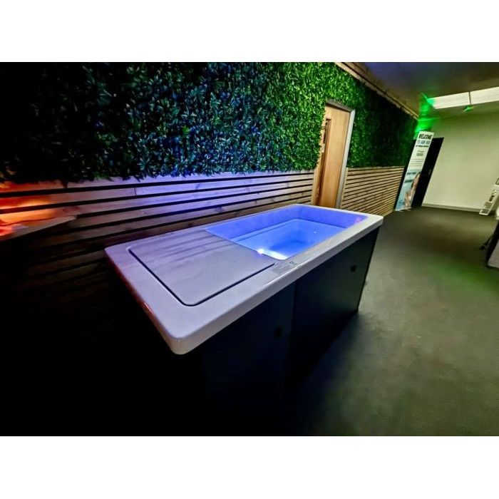 H20 Spa Chillax ice bath and cool tub, front view