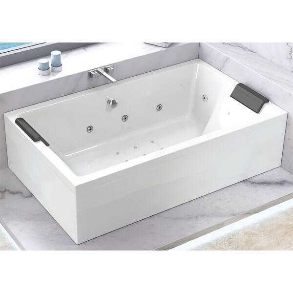 Jaquar kubix prime whirlpool with jets